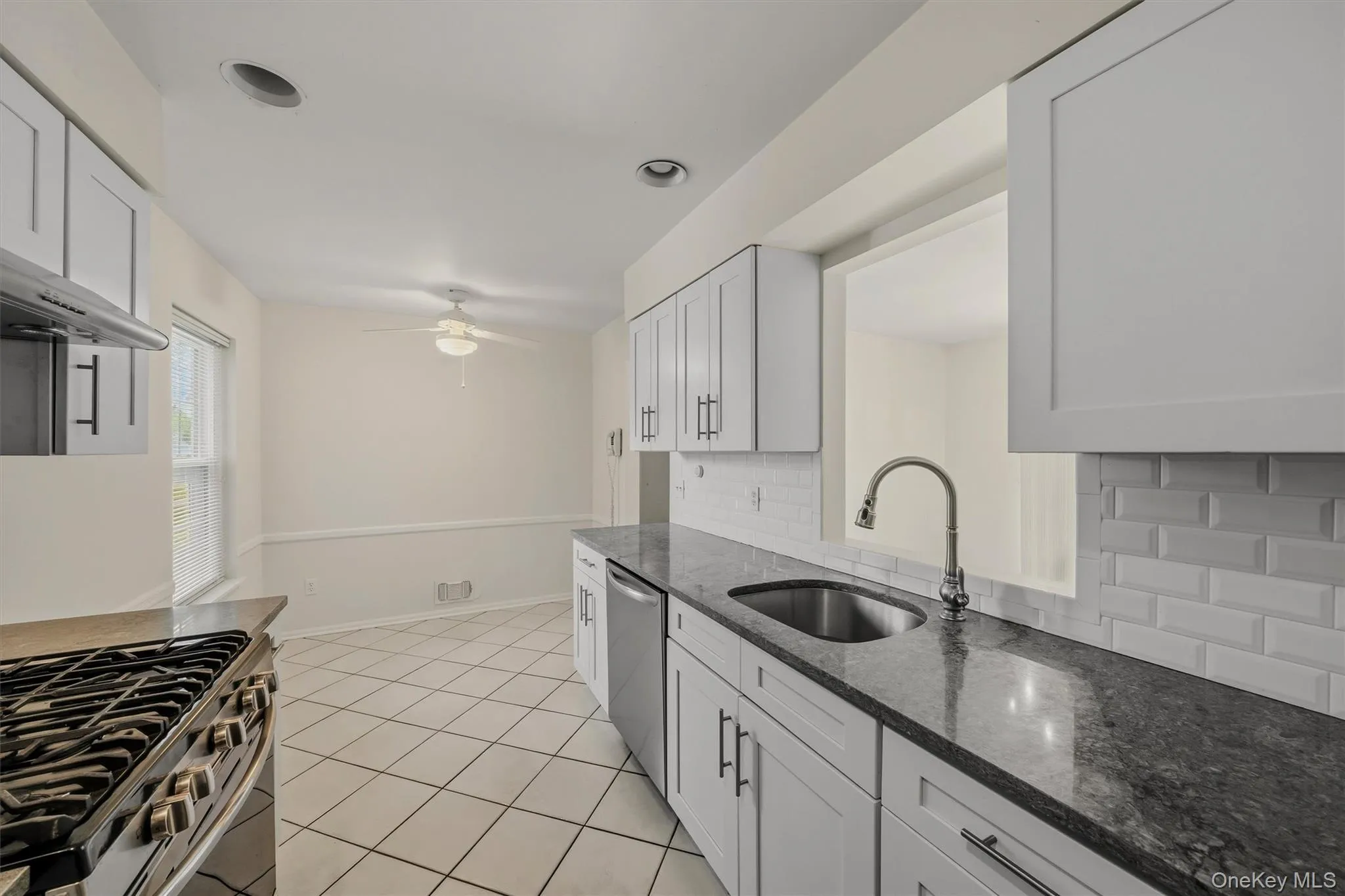 37 Candlestick Court, Warwick (town), NY, 3 Bedrooms Bedrooms, 6 Rooms Rooms,2 BathroomsBathrooms,Residential,For Rent,Candlestick,0,1014107 37 Candlestick Court, Warwick (town), NY, 3 Bedrooms Bedrooms, 6 Rooms Rooms,2 BathroomsBathrooms,Residential,For Rent,Candlestick,0,1014107