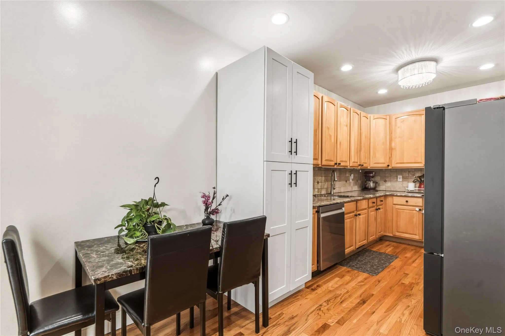 3 Blueberry Court, Huntington, NY, 3 Bedrooms Bedrooms, 7 Rooms Rooms,2 BathroomsBathrooms,Residential,For Rent,Blueberry,0,1014108 3 Blueberry Court, Huntington, NY, 3 Bedrooms Bedrooms, 7 Rooms Rooms,2 BathroomsBathrooms,Residential,For Rent,Blueberry,0,1014108