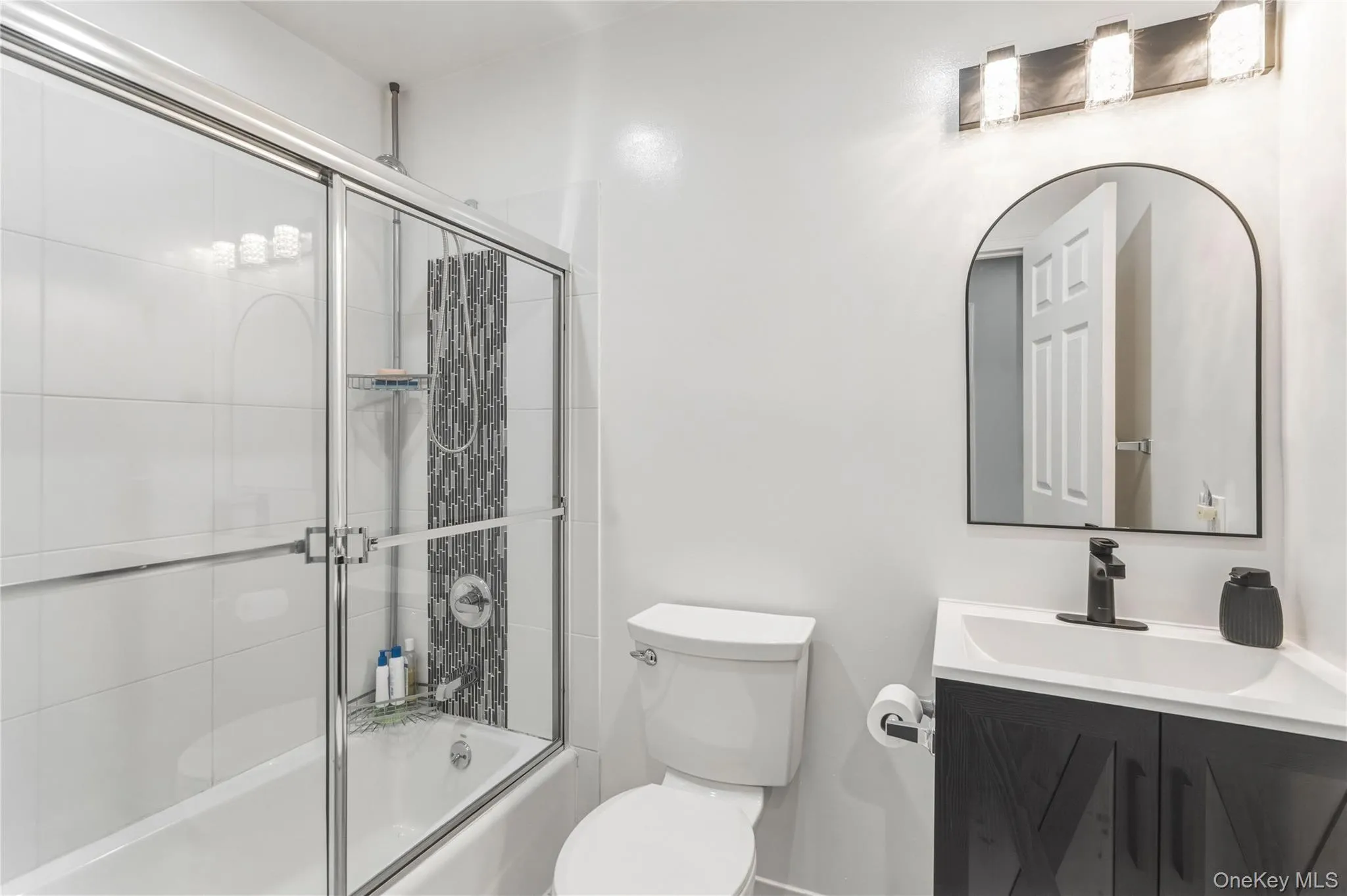 3 Blueberry Court, Huntington, NY, 3 Bedrooms Bedrooms, 7 Rooms Rooms,2 BathroomsBathrooms,Residential,For Rent,Blueberry,0,1014108 3 Blueberry Court, Huntington, NY, 3 Bedrooms Bedrooms, 7 Rooms Rooms,2 BathroomsBathrooms,Residential,For Rent,Blueberry,0,1014108