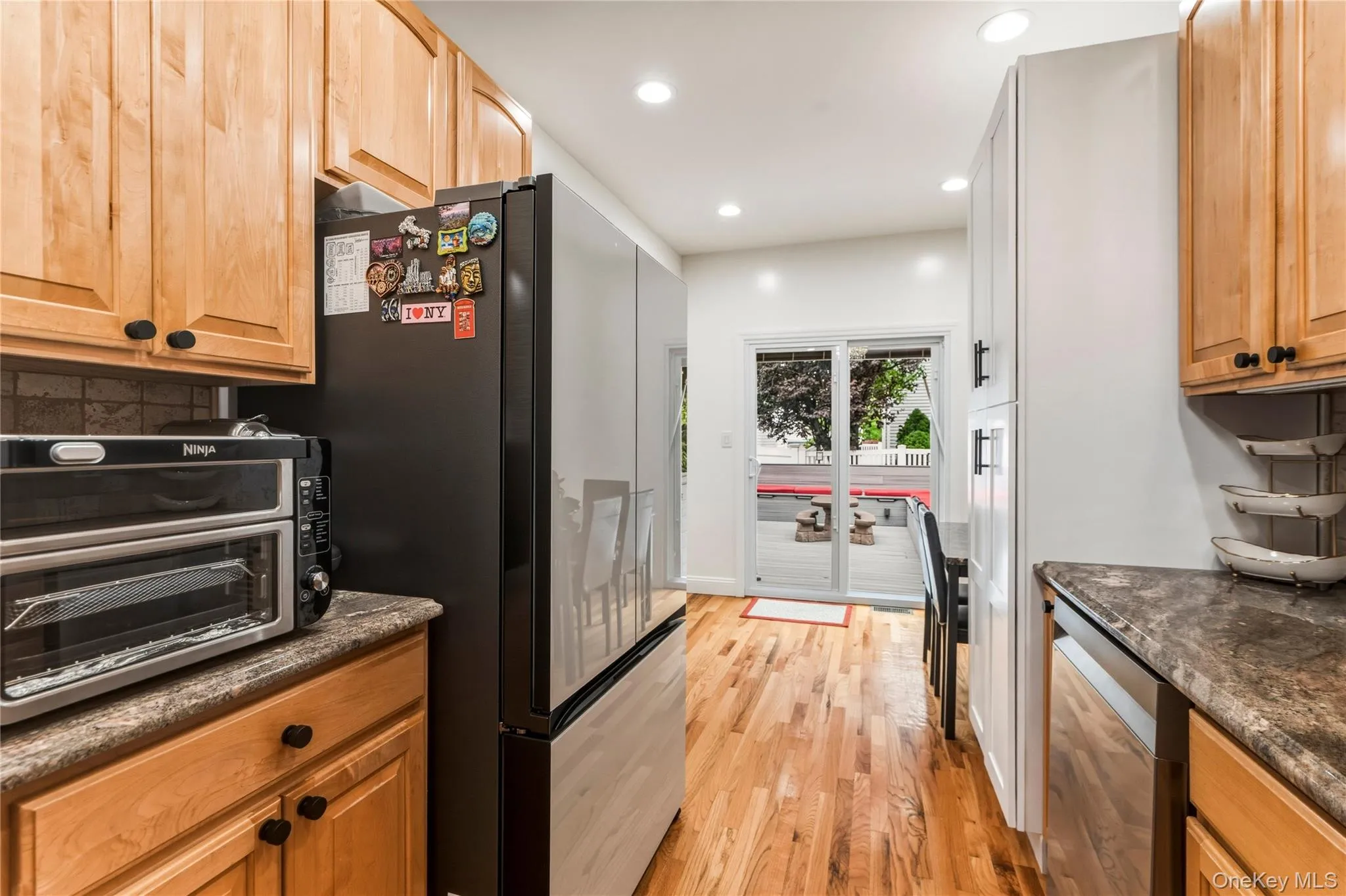 3 Blueberry Court, Huntington, NY, 3 Bedrooms Bedrooms, 7 Rooms Rooms,2 BathroomsBathrooms,Residential,For Rent,Blueberry,0,1014108 3 Blueberry Court, Huntington, NY, 3 Bedrooms Bedrooms, 7 Rooms Rooms,2 BathroomsBathrooms,Residential,For Rent,Blueberry,0,1014108