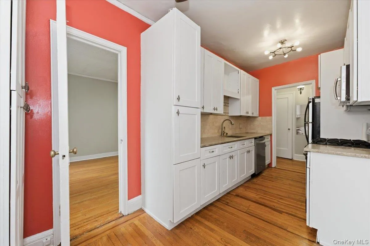 3875 Waldo Avenue, New York, NY, 2 Bedrooms Bedrooms, 5 Rooms Rooms,2 BathroomsBathrooms,Residential,For Rent,Waldo,0,1014110 3875 Waldo Avenue, New York, NY, 2 Bedrooms Bedrooms, 5 Rooms Rooms,2 BathroomsBathrooms,Residential,For Rent,Waldo,0,1014110