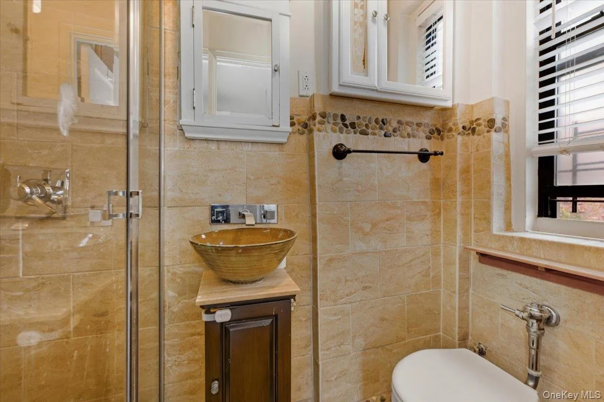 3875 Waldo Avenue, New York, NY, 2 Bedrooms Bedrooms, 5 Rooms Rooms,2 BathroomsBathrooms,Residential,For Rent,Waldo,0,1014110 3875 Waldo Avenue, New York, NY, 2 Bedrooms Bedrooms, 5 Rooms Rooms,2 BathroomsBathrooms,Residential,For Rent,Waldo,0,1014110