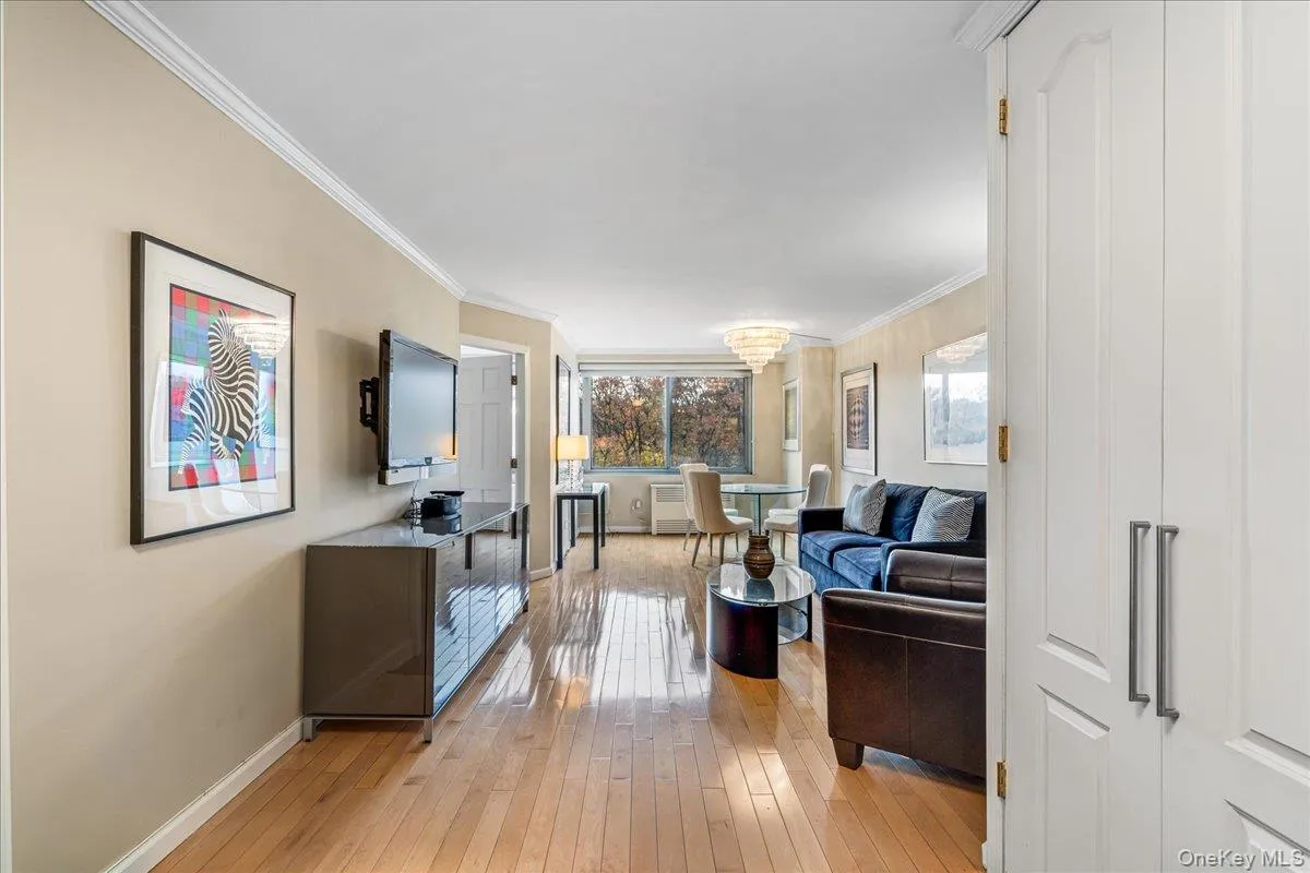 220-55 46th Avenue, New York, NY, 3 Rooms Rooms,1 BathroomBathrooms,Residential,For Rent,46th,0,1014114 220-55 46th Avenue, New York, NY, 3 Rooms Rooms,1 BathroomBathrooms,Residential,For Rent,46th,0,1014114