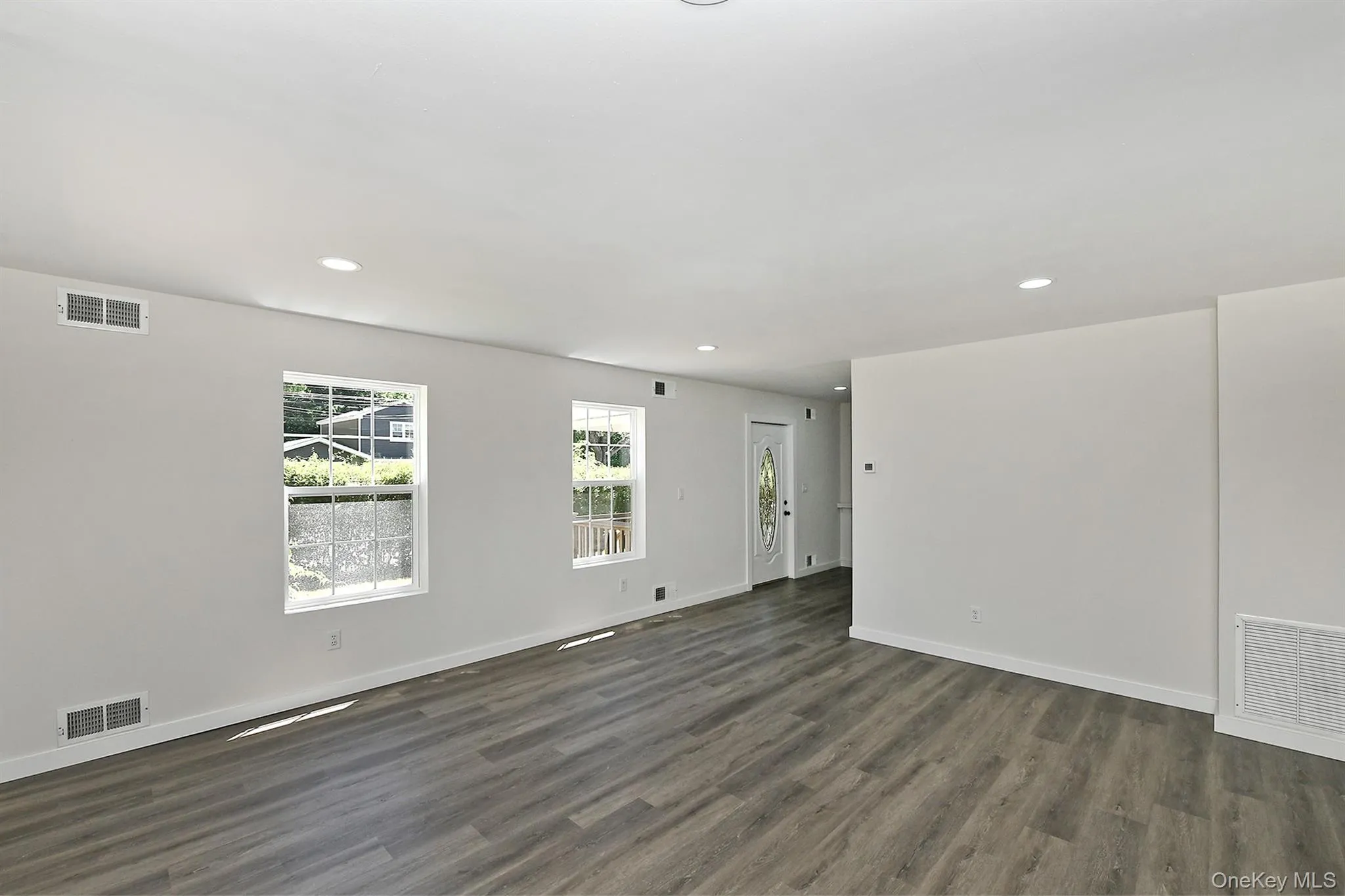 208 Lake Drive, Brookhaven, NY, 3 Bedrooms Bedrooms, 6 Rooms Rooms,1 BathroomBathrooms,Residential,For Rent,Lake,0,1014115 208 Lake Drive, Brookhaven, NY, 3 Bedrooms Bedrooms, 6 Rooms Rooms,1 BathroomBathrooms,Residential,For Rent,Lake,0,1014115
