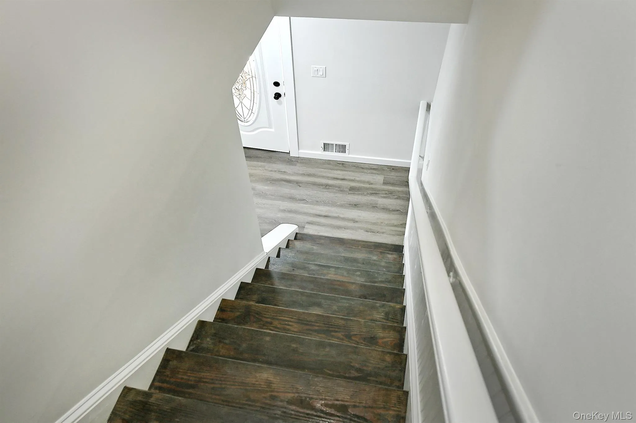 208 Lake Drive, Brookhaven, NY, 3 Bedrooms Bedrooms, 6 Rooms Rooms,1 BathroomBathrooms,Residential,For Rent,Lake,0,1014115 208 Lake Drive, Brookhaven, NY, 3 Bedrooms Bedrooms, 6 Rooms Rooms,1 BathroomBathrooms,Residential,For Rent,Lake,0,1014115