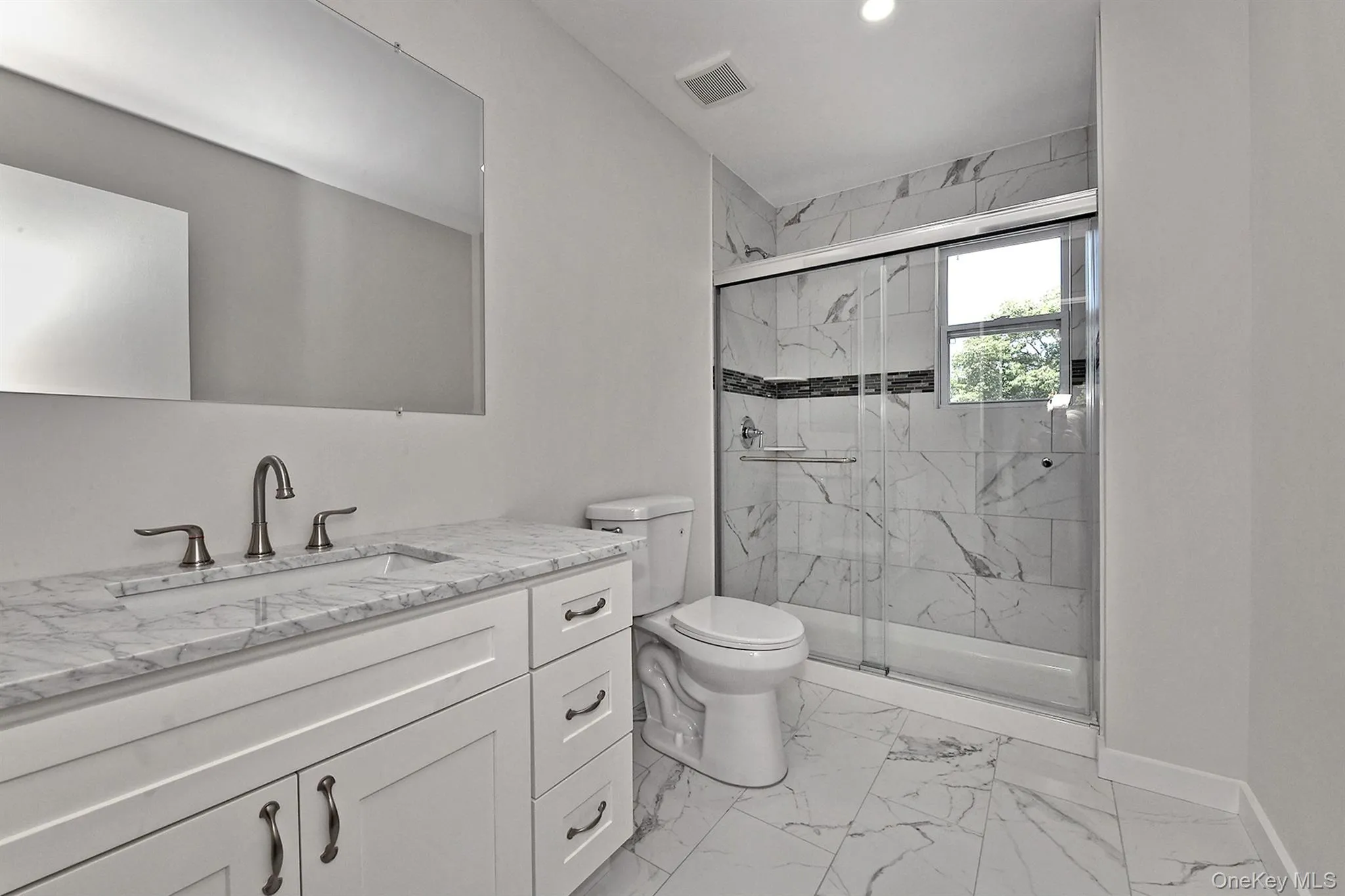 208 Lake Drive, Brookhaven, NY, 3 Bedrooms Bedrooms, 6 Rooms Rooms,1 BathroomBathrooms,Residential,For Rent,Lake,0,1014115 208 Lake Drive, Brookhaven, NY, 3 Bedrooms Bedrooms, 6 Rooms Rooms,1 BathroomBathrooms,Residential,For Rent,Lake,0,1014115