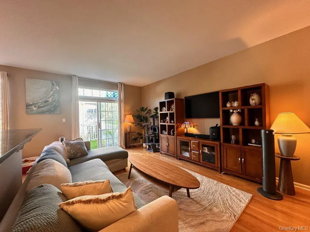 5 Putters Way, Middletown, NY, 3 Bedrooms Bedrooms, 9 Rooms Rooms,2 BathroomsBathrooms,Residential,For Rent,Putters,0,1014119 5 Putters Way, Middletown, NY, 3 Bedrooms Bedrooms, 9 Rooms Rooms,2 BathroomsBathrooms,Residential,For Rent,Putters,0,1014119