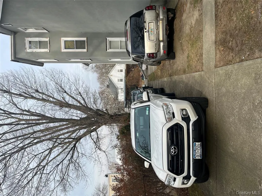 149 Kingsbridge Road, Mount Vernon, NY, 4 Bedrooms Bedrooms, 6 Rooms Rooms,1 BathroomBathrooms,Residential Lease,For Rent,Kingsbridge,0,1014120 149 Kingsbridge Road, Mount Vernon, NY, 4 Bedrooms Bedrooms, 6 Rooms Rooms,1 BathroomBathrooms,Residential Lease,For Rent,Kingsbridge,0,1014120