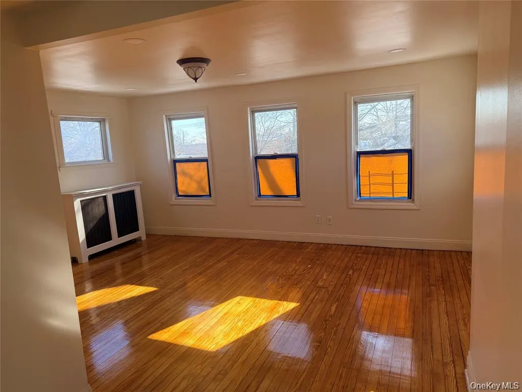 149 Kingsbridge Road, Mount Vernon, NY, 4 Bedrooms Bedrooms, 6 Rooms Rooms,1 BathroomBathrooms,Residential Lease,For Rent,Kingsbridge,0,1014120 149 Kingsbridge Road, Mount Vernon, NY, 4 Bedrooms Bedrooms, 6 Rooms Rooms,1 BathroomBathrooms,Residential Lease,For Rent,Kingsbridge,0,1014120