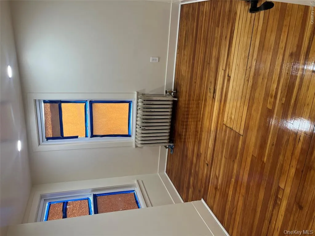 149 Kingsbridge Road, Mount Vernon, NY, 4 Bedrooms Bedrooms, 6 Rooms Rooms,1 BathroomBathrooms,Residential Lease,For Rent,Kingsbridge,0,1014120 149 Kingsbridge Road, Mount Vernon, NY, 4 Bedrooms Bedrooms, 6 Rooms Rooms,1 BathroomBathrooms,Residential Lease,For Rent,Kingsbridge,0,1014120