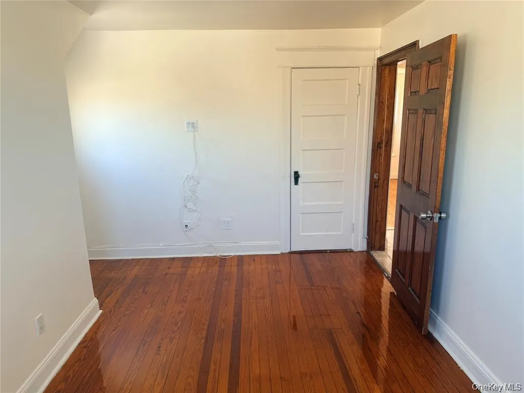 149 Kingsbridge Road, Mount Vernon, NY, 4 Bedrooms Bedrooms, 6 Rooms Rooms,1 BathroomBathrooms,Residential Lease,For Rent,Kingsbridge,0,1014120 149 Kingsbridge Road, Mount Vernon, NY, 4 Bedrooms Bedrooms, 6 Rooms Rooms,1 BathroomBathrooms,Residential Lease,For Rent,Kingsbridge,0,1014120