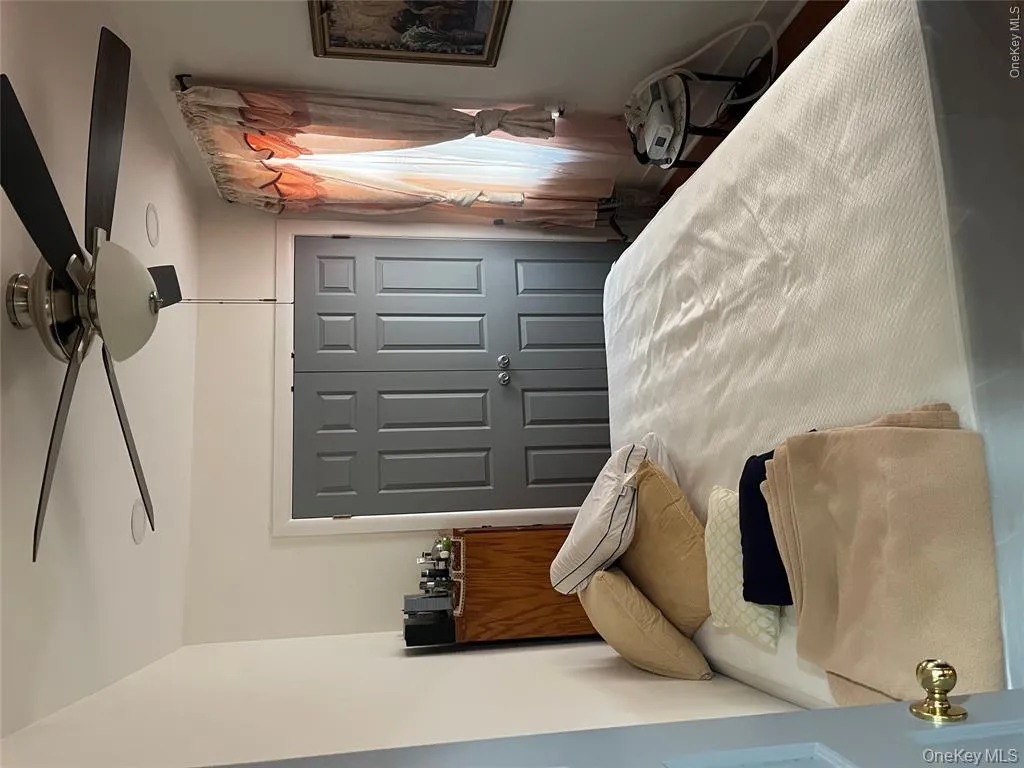 149 Kingsbridge Road, Mount Vernon, NY, 4 Bedrooms Bedrooms, 6 Rooms Rooms,1 BathroomBathrooms,Residential Lease,For Rent,Kingsbridge,0,1014120 149 Kingsbridge Road, Mount Vernon, NY, 4 Bedrooms Bedrooms, 6 Rooms Rooms,1 BathroomBathrooms,Residential Lease,For Rent,Kingsbridge,0,1014120