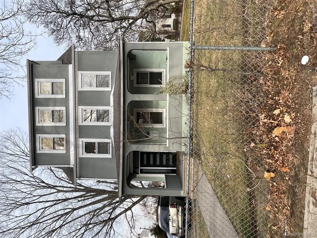 149 Kingsbridge Road, Mount Vernon, NY, 4 Bedrooms Bedrooms, 6 Rooms Rooms,1 BathroomBathrooms,Residential Lease,For Rent,Kingsbridge,0,1014120 149 Kingsbridge Road, Mount Vernon, NY, 4 Bedrooms Bedrooms, 6 Rooms Rooms,1 BathroomBathrooms,Residential Lease,For Rent,Kingsbridge,0,1014120