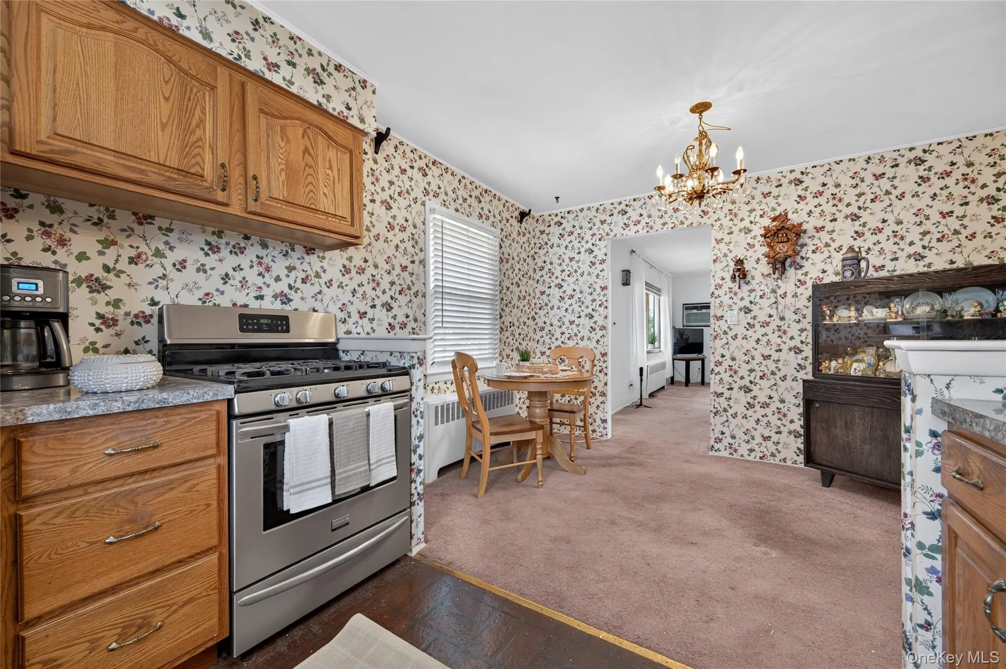 41 Elwood Avenue, Oyster Bay, NY, 3 Bedrooms Bedrooms, 5 Rooms Rooms,1 BathroomBathrooms,Residential,For Rent,Elwood,0,1014124 41 Elwood Avenue, Oyster Bay, NY, 3 Bedrooms Bedrooms, 5 Rooms Rooms,1 BathroomBathrooms,Residential,For Rent,Elwood,0,1014124