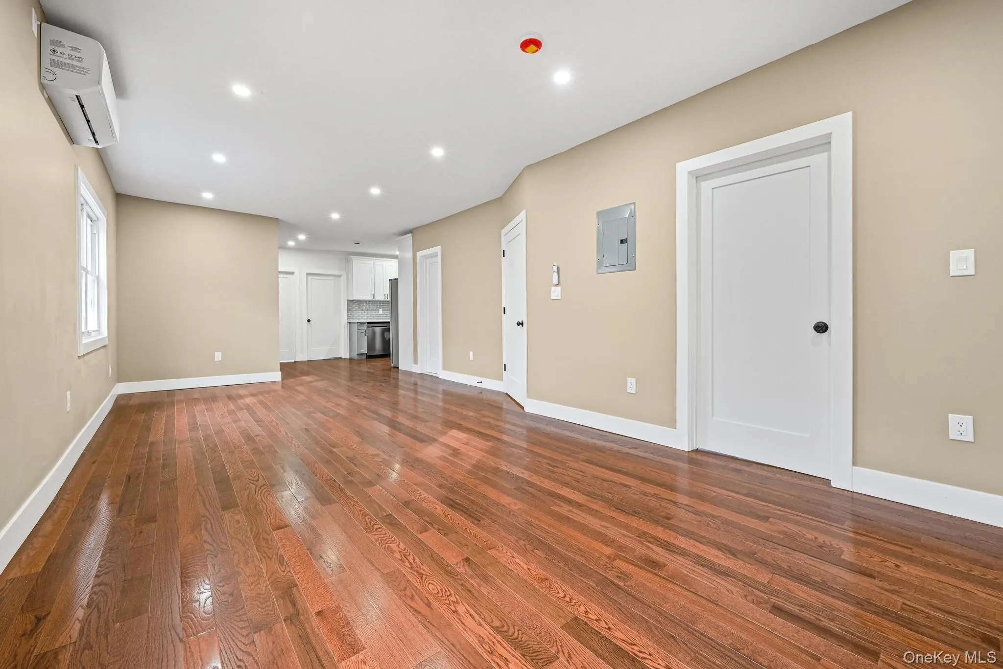 9210 104th Street, New York, NY, 4 Bedrooms Bedrooms, 5 Rooms Rooms,2 BathroomsBathrooms,Residential Lease,For Rent,104th,0,1014125 9210 104th Street, New York, NY, 4 Bedrooms Bedrooms, 5 Rooms Rooms,2 BathroomsBathrooms,Residential Lease,For Rent,104th,0,1014125