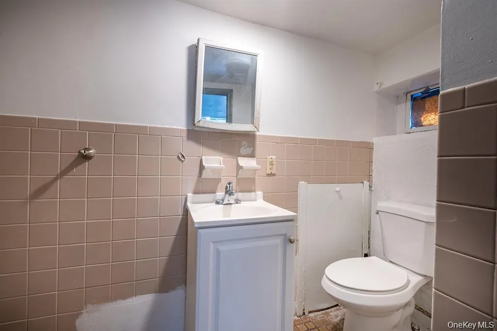 Bathroom Bathroom