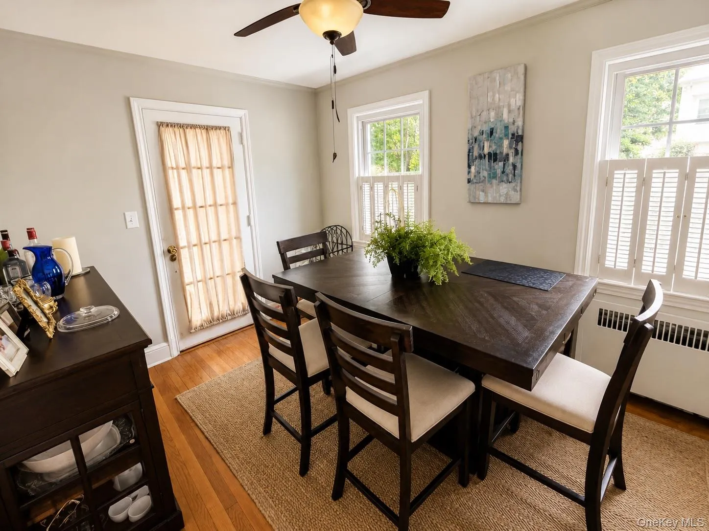 Fully furnished Fully furnished