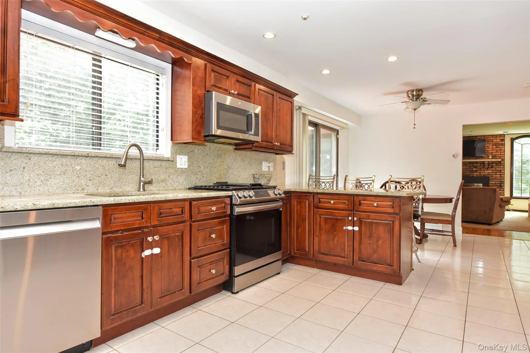 Tile floor and recessed lighting Tile floor and recessed lighting