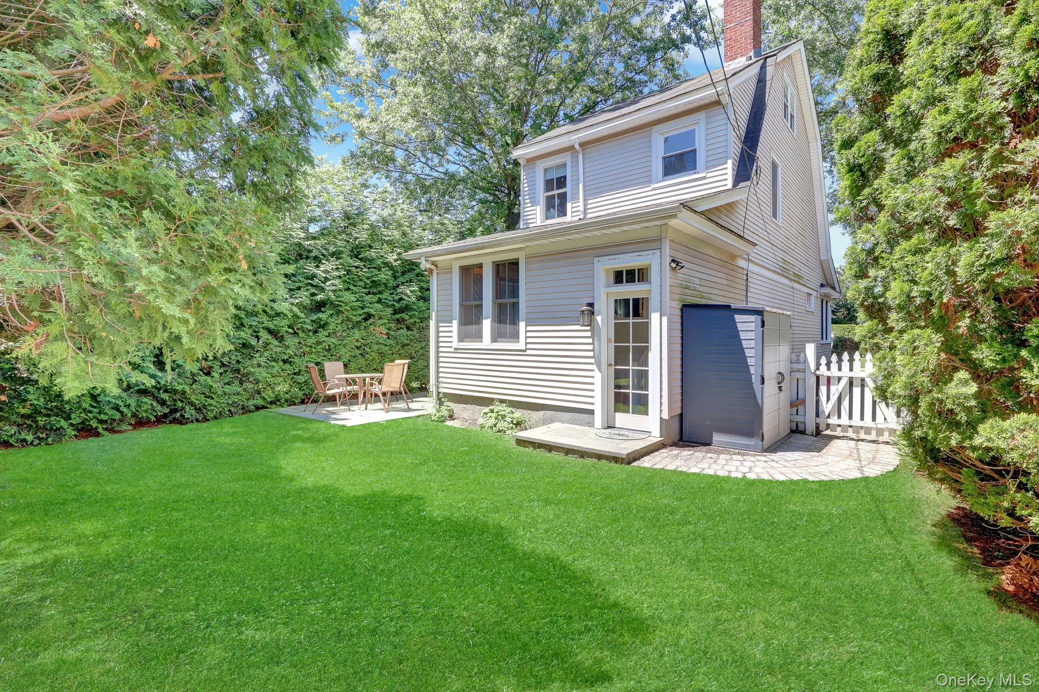 65 Roxbury Road, Hempstead, NY, 3 Bedrooms Bedrooms, 6 Rooms Rooms,1 BathroomBathrooms,Residential,For Rent,Roxbury,0,1014137 65 Roxbury Road, Hempstead, NY, 3 Bedrooms Bedrooms, 6 Rooms Rooms,1 BathroomBathrooms,Residential,For Rent,Roxbury,0,1014137