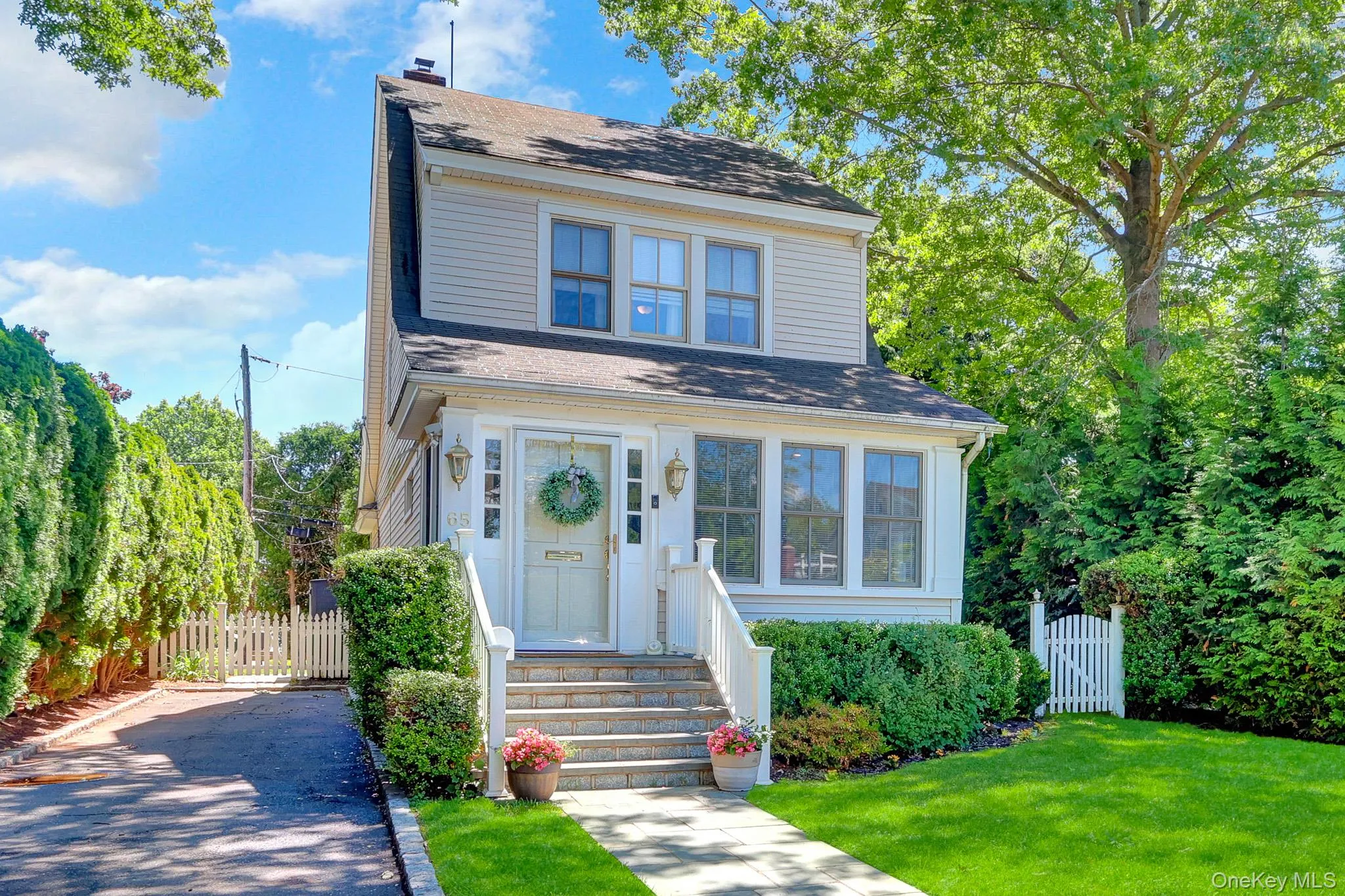 65 Roxbury Road, Hempstead, NY, 3 Bedrooms Bedrooms, 6 Rooms Rooms,1 BathroomBathrooms,Residential,For Rent,Roxbury,0,1014137 65 Roxbury Road, Hempstead, NY, 3 Bedrooms Bedrooms, 6 Rooms Rooms,1 BathroomBathrooms,Residential,For Rent,Roxbury,0,1014137