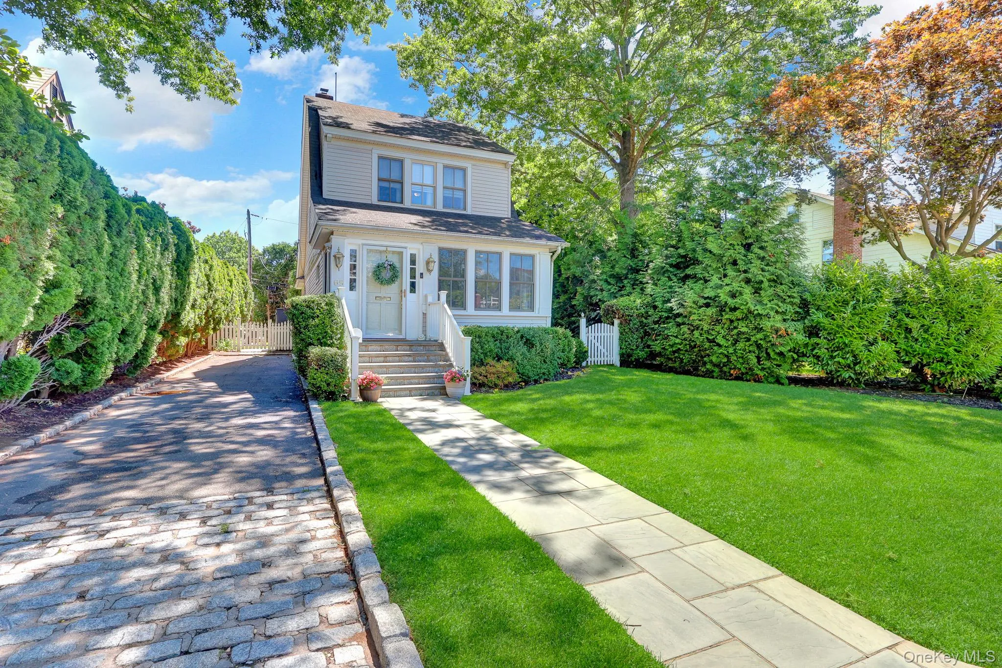 65 Roxbury Road, Hempstead, NY, 3 Bedrooms Bedrooms, 6 Rooms Rooms,1 BathroomBathrooms,Residential,For Rent,Roxbury,0,1014137 65 Roxbury Road, Hempstead, NY, 3 Bedrooms Bedrooms, 6 Rooms Rooms,1 BathroomBathrooms,Residential,For Rent,Roxbury,0,1014137