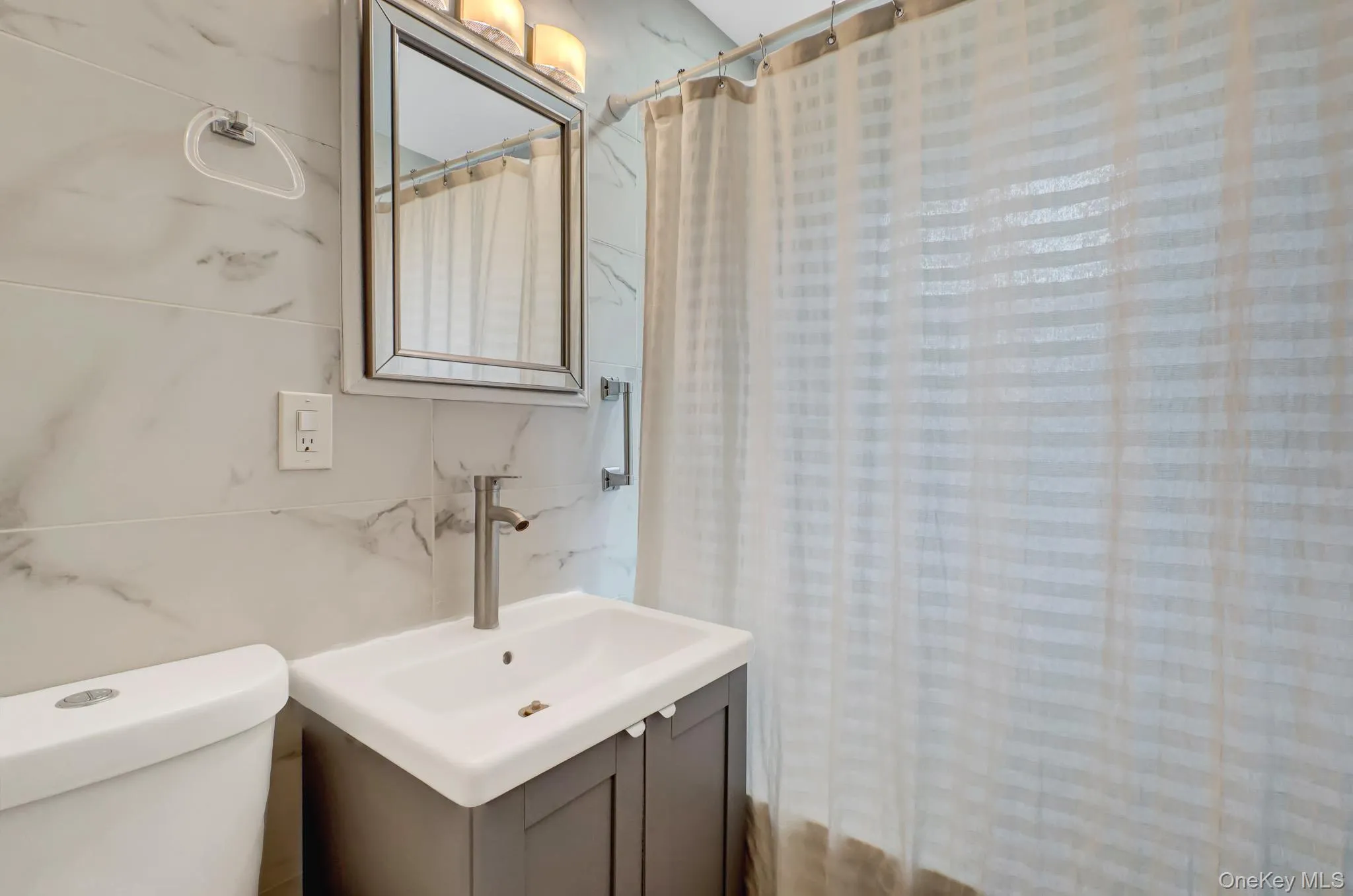 65 Roxbury Road, Hempstead, NY, 3 Bedrooms Bedrooms, 6 Rooms Rooms,1 BathroomBathrooms,Residential,For Rent,Roxbury,0,1014137 65 Roxbury Road, Hempstead, NY, 3 Bedrooms Bedrooms, 6 Rooms Rooms,1 BathroomBathrooms,Residential,For Rent,Roxbury,0,1014137