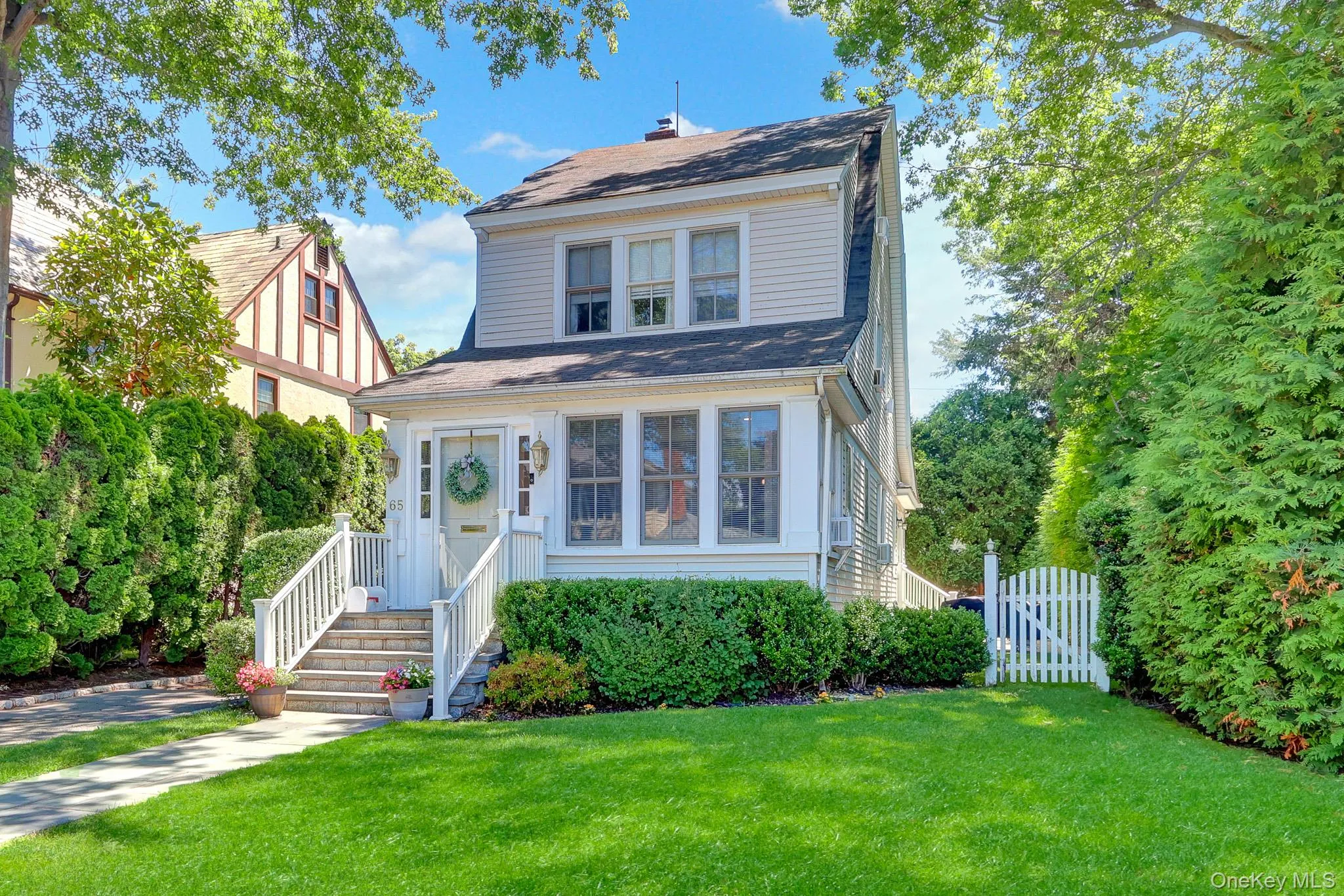 65 Roxbury Road, Hempstead, NY, 3 Bedrooms Bedrooms, 6 Rooms Rooms,1 BathroomBathrooms,Residential,For Rent,Roxbury,0,1014137 65 Roxbury Road, Hempstead, NY, 3 Bedrooms Bedrooms, 6 Rooms Rooms,1 BathroomBathrooms,Residential,For Rent,Roxbury,0,1014137