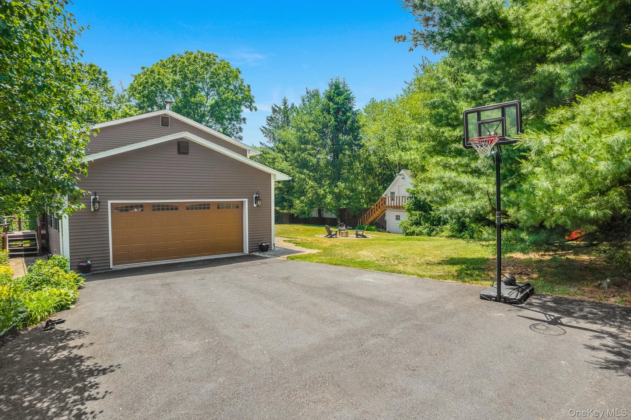 75 Creek Road, Clinton, NY, 3 Bedrooms Bedrooms, 11 Rooms Rooms,3 BathroomsBathrooms,Residential,For Rent,Creek,0,1014143 75 Creek Road, Clinton, NY, 3 Bedrooms Bedrooms, 11 Rooms Rooms,3 BathroomsBathrooms,Residential,For Rent,Creek,0,1014143