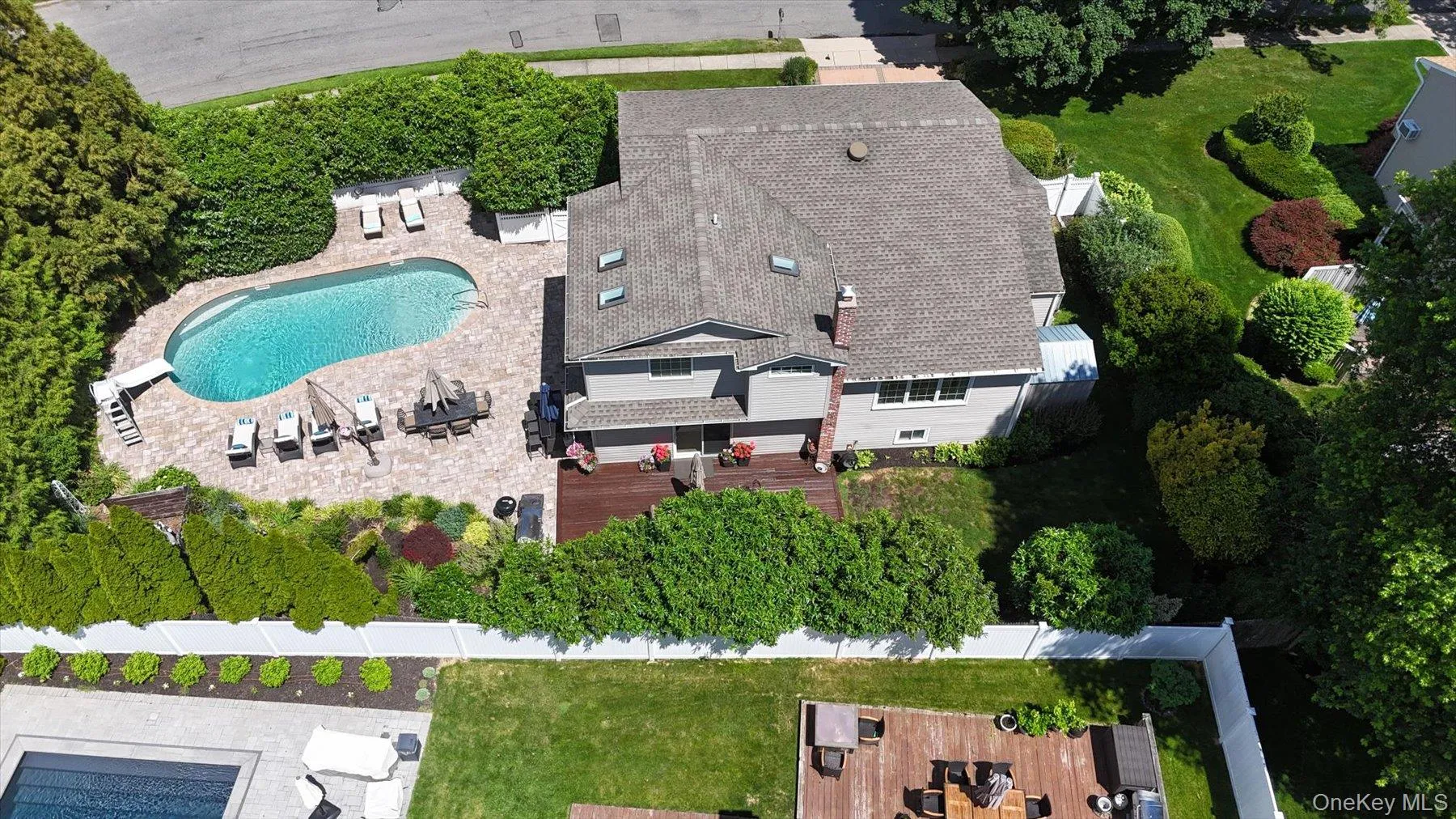 8 Griggs Drive, Huntington, NY, 4 Bedrooms Bedrooms, 8 Rooms Rooms,2 BathroomsBathrooms,Residential,For Rent,Griggs,0,1014144 8 Griggs Drive, Huntington, NY, 4 Bedrooms Bedrooms, 8 Rooms Rooms,2 BathroomsBathrooms,Residential,For Rent,Griggs,0,1014144
