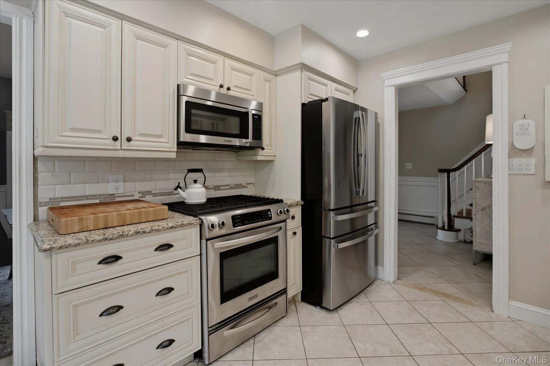 8 Griggs Drive, Huntington, NY, 4 Bedrooms Bedrooms, 8 Rooms Rooms,2 BathroomsBathrooms,Residential,For Rent,Griggs,0,1014144 8 Griggs Drive, Huntington, NY, 4 Bedrooms Bedrooms, 8 Rooms Rooms,2 BathroomsBathrooms,Residential,For Rent,Griggs,0,1014144