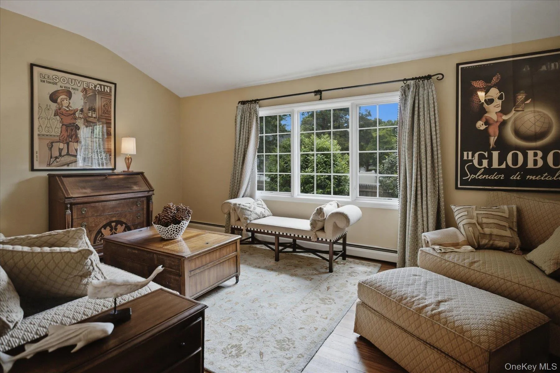 8 Griggs Drive, Huntington, NY, 4 Bedrooms Bedrooms, 8 Rooms Rooms,2 BathroomsBathrooms,Residential,For Rent,Griggs,0,1014144 8 Griggs Drive, Huntington, NY, 4 Bedrooms Bedrooms, 8 Rooms Rooms,2 BathroomsBathrooms,Residential,For Rent,Griggs,0,1014144