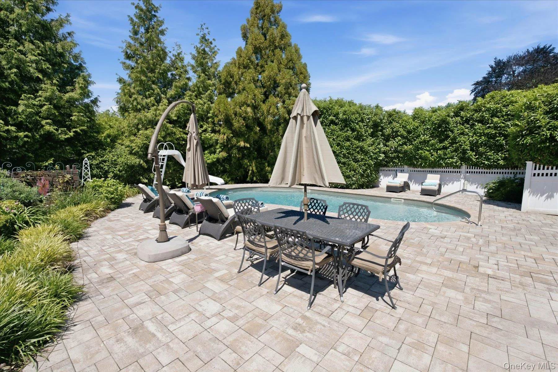 8 Griggs Drive, Huntington, NY, 4 Bedrooms Bedrooms, 8 Rooms Rooms,2 BathroomsBathrooms,Residential,For Rent,Griggs,0,1014144 8 Griggs Drive, Huntington, NY, 4 Bedrooms Bedrooms, 8 Rooms Rooms,2 BathroomsBathrooms,Residential,For Rent,Griggs,0,1014144