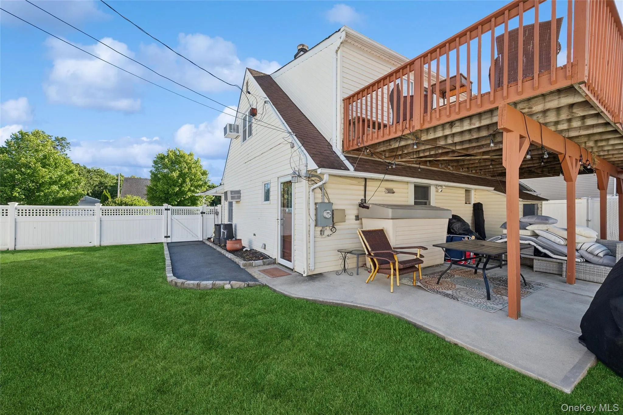4 Dennis Lane, Oyster Bay, NY, 3 Bedrooms Bedrooms, 6 Rooms Rooms,2 BathroomsBathrooms,Residential,For Rent,Dennis,0,1014147 4 Dennis Lane, Oyster Bay, NY, 3 Bedrooms Bedrooms, 6 Rooms Rooms,2 BathroomsBathrooms,Residential,For Rent,Dennis,0,1014147
