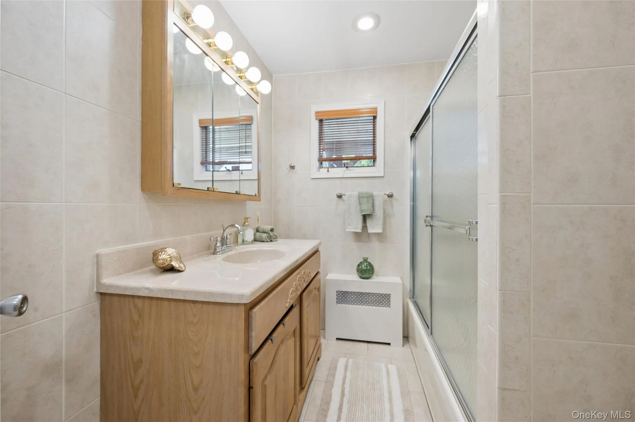 4 Dennis Lane, Oyster Bay, NY, 3 Bedrooms Bedrooms, 6 Rooms Rooms,2 BathroomsBathrooms,Residential,For Rent,Dennis,0,1014147 4 Dennis Lane, Oyster Bay, NY, 3 Bedrooms Bedrooms, 6 Rooms Rooms,2 BathroomsBathrooms,Residential,For Rent,Dennis,0,1014147