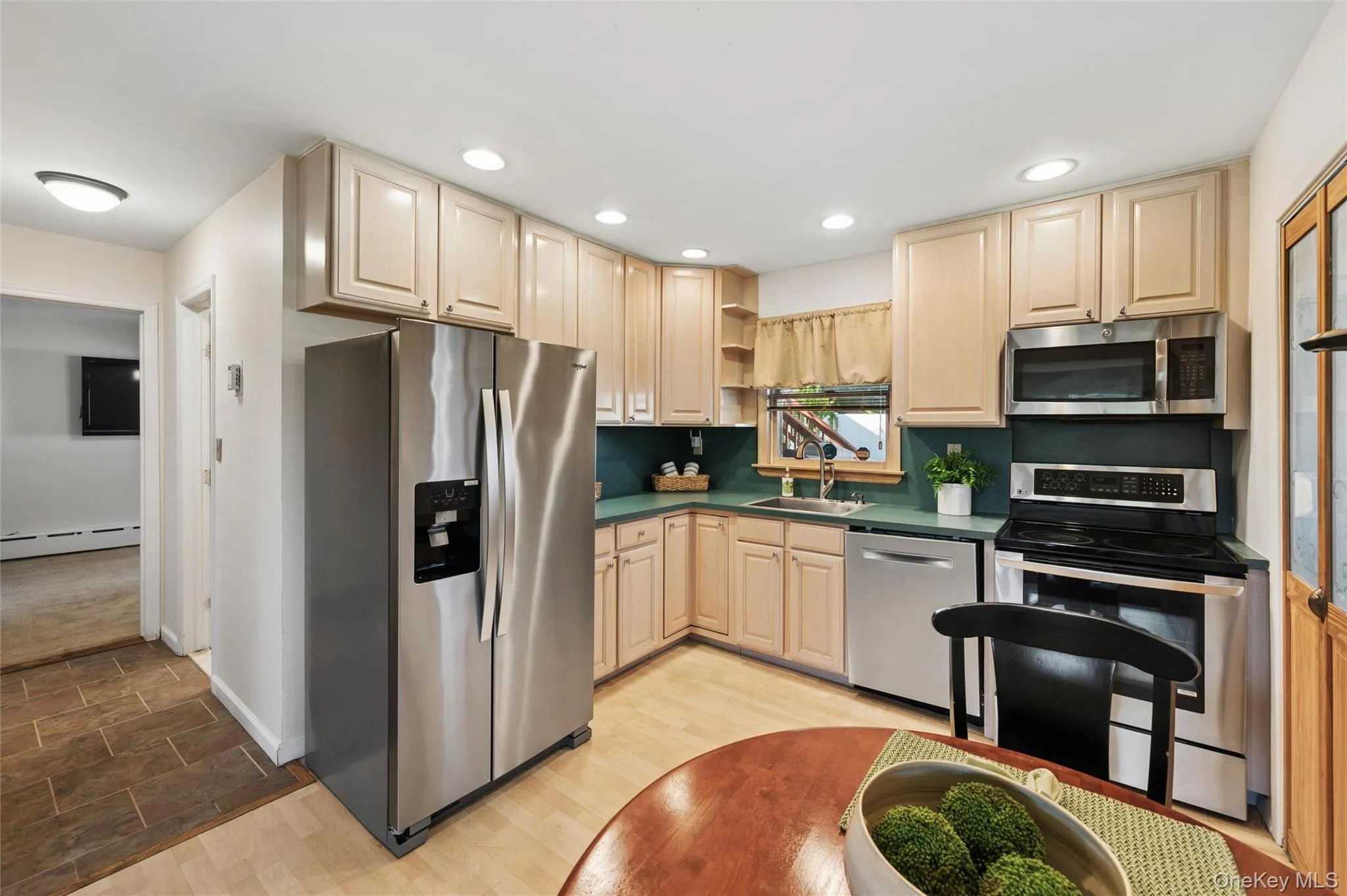 4 Dennis Lane, Oyster Bay, NY, 3 Bedrooms Bedrooms, 6 Rooms Rooms,2 BathroomsBathrooms,Residential,For Rent,Dennis,0,1014147 4 Dennis Lane, Oyster Bay, NY, 3 Bedrooms Bedrooms, 6 Rooms Rooms,2 BathroomsBathrooms,Residential,For Rent,Dennis,0,1014147