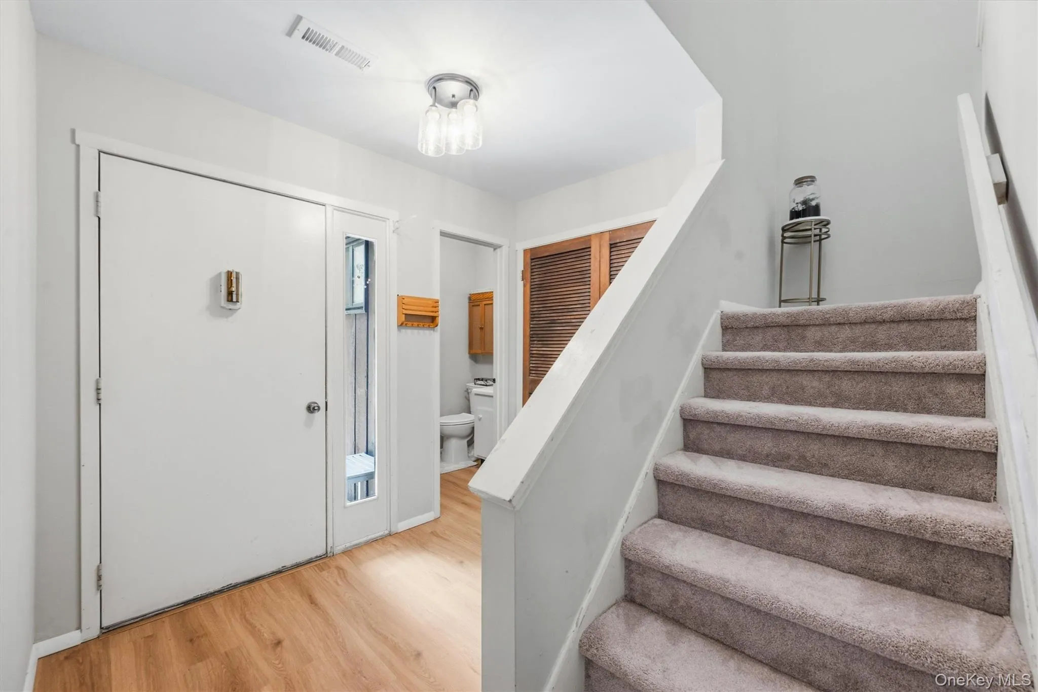 13 Redwood Drive, Woodbury, NY, 2 Bedrooms Bedrooms, 5 Rooms Rooms,1 BathroomBathrooms,Residential,For Rent,Redwood,0,1014150 13 Redwood Drive, Woodbury, NY, 2 Bedrooms Bedrooms, 5 Rooms Rooms,1 BathroomBathrooms,Residential,For Rent,Redwood,0,1014150