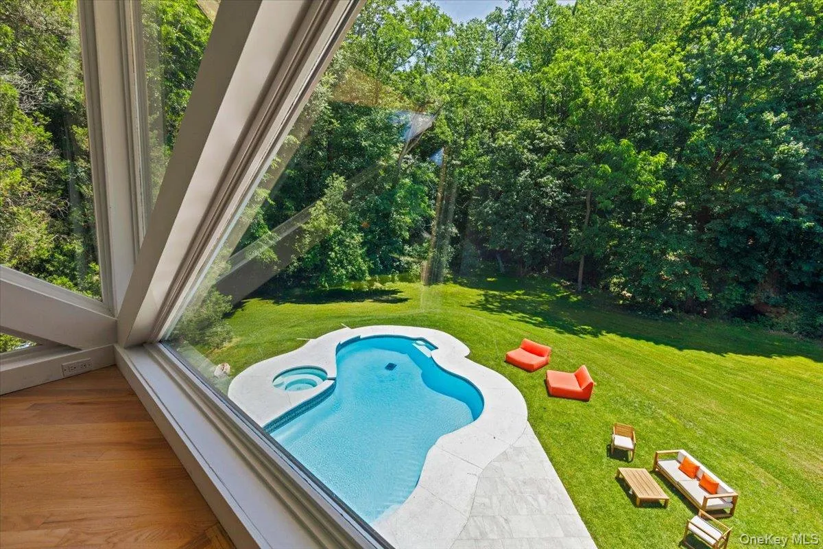 150 Pinecrest Drive, Greenburgh, NY, 4 Bedrooms Bedrooms, 11 Rooms Rooms,5 BathroomsBathrooms,Residential,For Rent,Pinecrest,0,1014155 150 Pinecrest Drive, Greenburgh, NY, 4 Bedrooms Bedrooms, 11 Rooms Rooms,5 BathroomsBathrooms,Residential,For Rent,Pinecrest,0,1014155