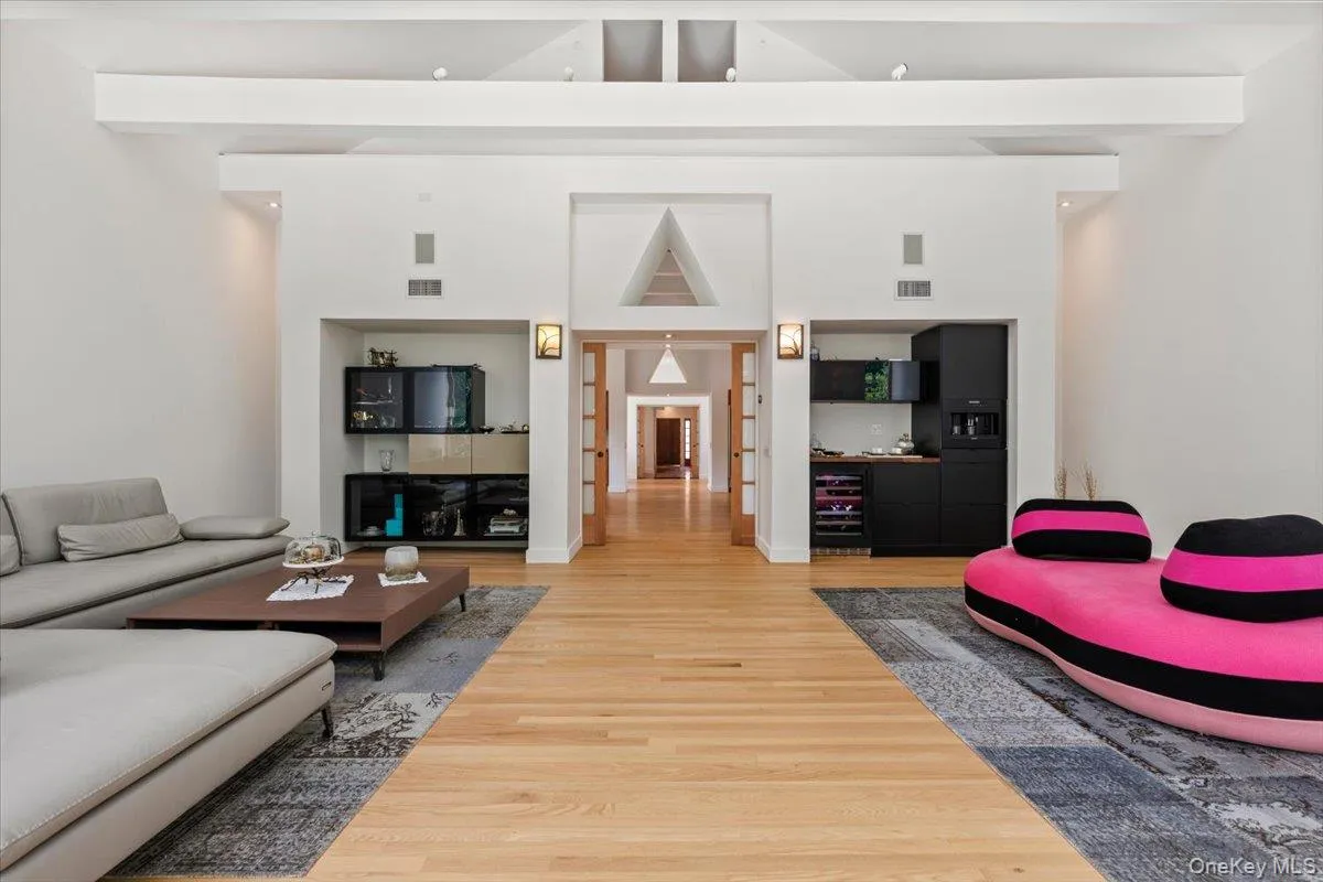 150 Pinecrest Drive, Greenburgh, NY, 4 Bedrooms Bedrooms, 11 Rooms Rooms,5 BathroomsBathrooms,Residential,For Rent,Pinecrest,0,1014155 150 Pinecrest Drive, Greenburgh, NY, 4 Bedrooms Bedrooms, 11 Rooms Rooms,5 BathroomsBathrooms,Residential,For Rent,Pinecrest,0,1014155