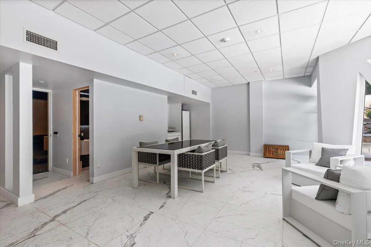 150 Pinecrest Drive, Greenburgh, NY, 4 Bedrooms Bedrooms, 11 Rooms Rooms,5 BathroomsBathrooms,Residential,For Rent,Pinecrest,0,1014155 150 Pinecrest Drive, Greenburgh, NY, 4 Bedrooms Bedrooms, 11 Rooms Rooms,5 BathroomsBathrooms,Residential,For Rent,Pinecrest,0,1014155