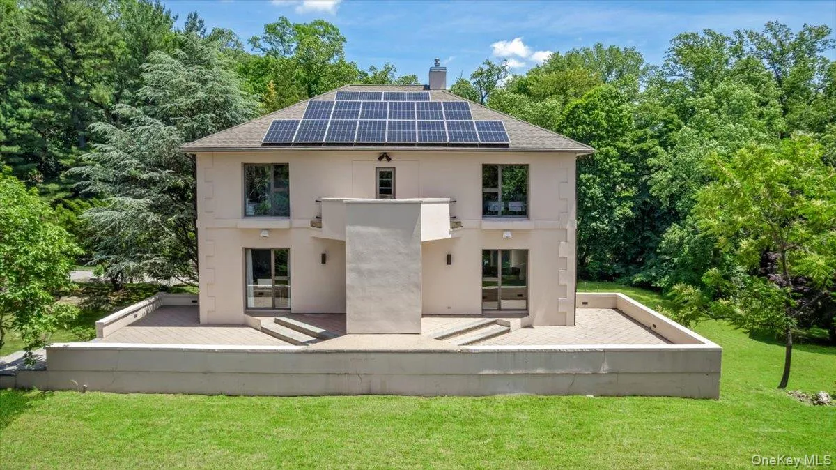 150 Pinecrest Drive, Greenburgh, NY, 4 Bedrooms Bedrooms, 11 Rooms Rooms,5 BathroomsBathrooms,Residential,For Rent,Pinecrest,0,1014155 150 Pinecrest Drive, Greenburgh, NY, 4 Bedrooms Bedrooms, 11 Rooms Rooms,5 BathroomsBathrooms,Residential,For Rent,Pinecrest,0,1014155