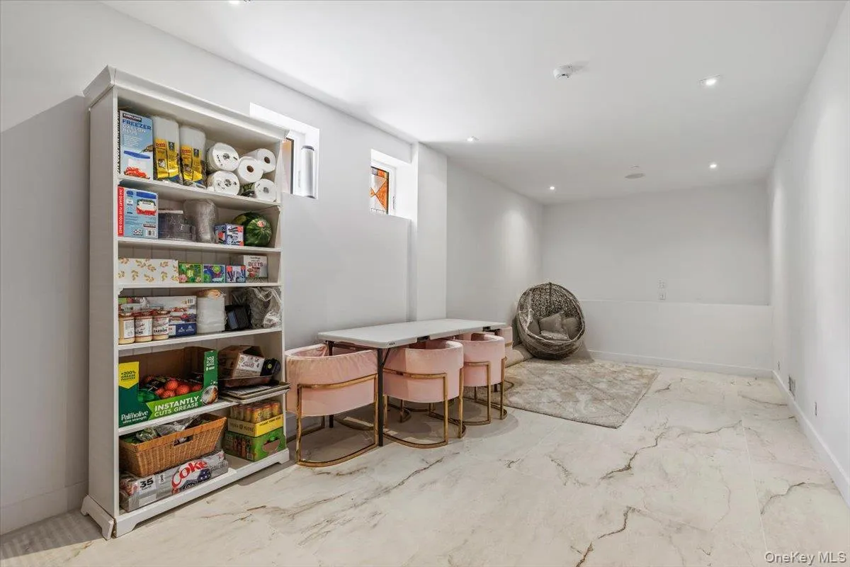 150 Pinecrest Drive, Greenburgh, NY, 4 Bedrooms Bedrooms, 11 Rooms Rooms,5 BathroomsBathrooms,Residential,For Rent,Pinecrest,0,1014155 150 Pinecrest Drive, Greenburgh, NY, 4 Bedrooms Bedrooms, 11 Rooms Rooms,5 BathroomsBathrooms,Residential,For Rent,Pinecrest,0,1014155