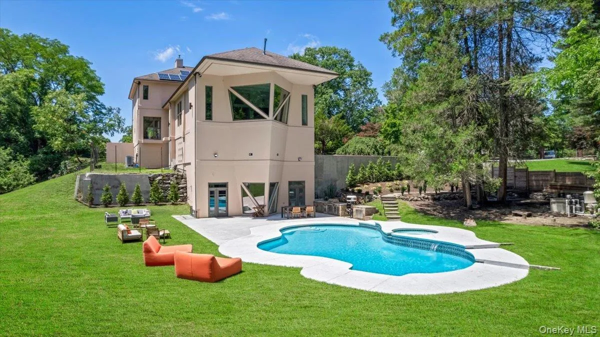 150 Pinecrest Drive, Greenburgh, NY, 4 Bedrooms Bedrooms, 11 Rooms Rooms,5 BathroomsBathrooms,Residential,For Rent,Pinecrest,0,1014155 150 Pinecrest Drive, Greenburgh, NY, 4 Bedrooms Bedrooms, 11 Rooms Rooms,5 BathroomsBathrooms,Residential,For Rent,Pinecrest,0,1014155