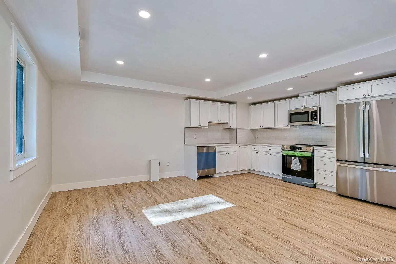306 Clinton Avenue, Greenburgh, NY, 2 Bedrooms Bedrooms, 3 Rooms Rooms,1 BathroomBathrooms,Residential Lease,For Rent,Clinton,0,1014156 306 Clinton Avenue, Greenburgh, NY, 2 Bedrooms Bedrooms, 3 Rooms Rooms,1 BathroomBathrooms,Residential Lease,For Rent,Clinton,0,1014156