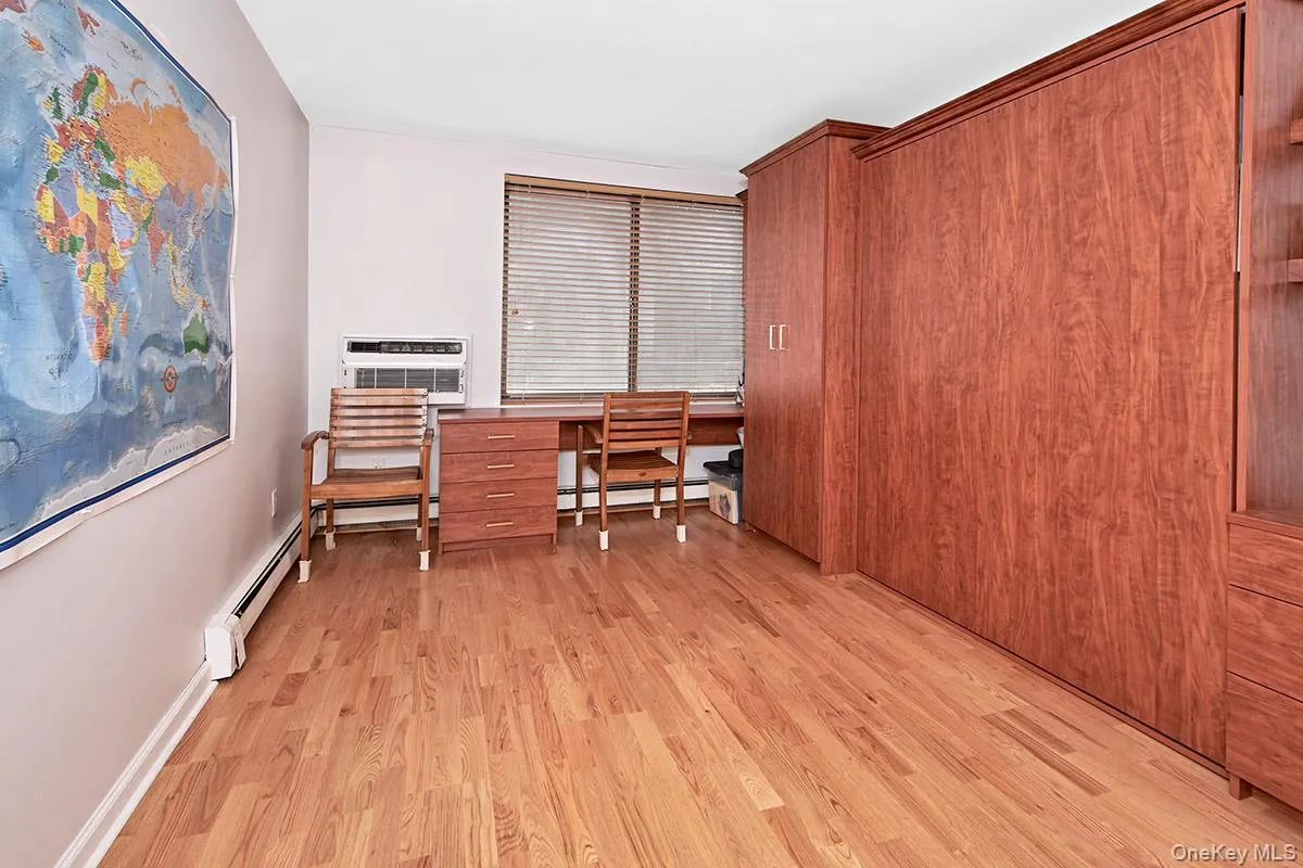 2nd Bedroom/Guest Room/Home Office 2nd Bedroom/Guest Room/Home Office