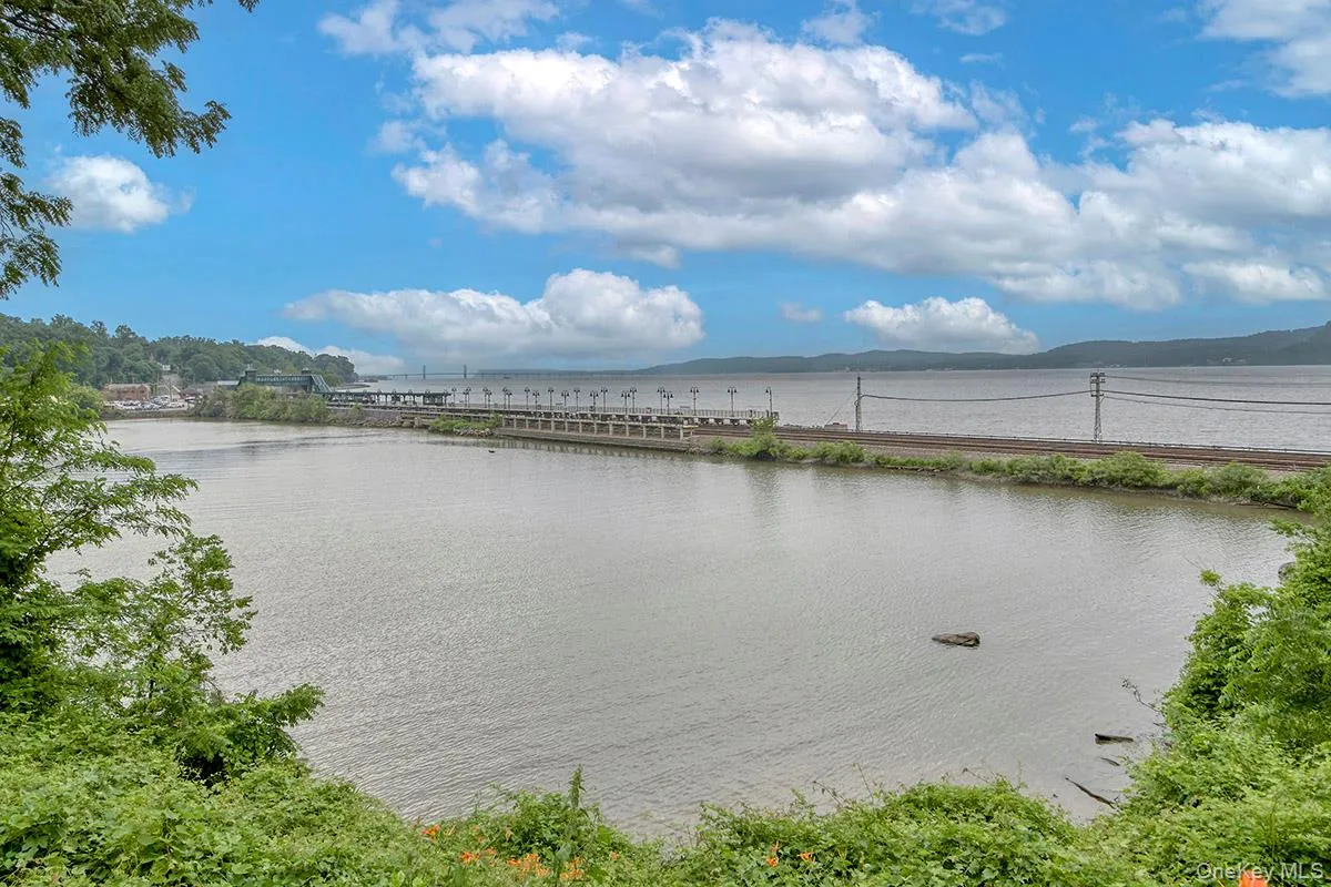 317 Kemey Cove, Ossining, NY, 2 Bedrooms Bedrooms, 5 Rooms Rooms,2 BathroomsBathrooms,Residential,For Rent,Kemey,0,1014157 317 Kemey Cove, Ossining, NY, 2 Bedrooms Bedrooms, 5 Rooms Rooms,2 BathroomsBathrooms,Residential,For Rent,Kemey,0,1014157