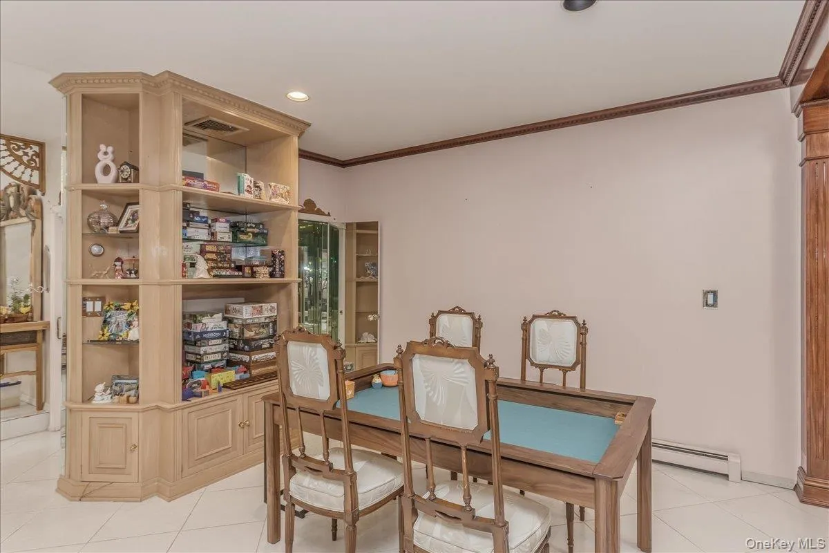 1 Brothers Court, Huntington, NY, 2 Bedrooms Bedrooms, 5 Rooms Rooms,1 BathroomBathrooms,Residential Lease,For Rent,Brothers,0,1014163 1 Brothers Court, Huntington, NY, 2 Bedrooms Bedrooms, 5 Rooms Rooms,1 BathroomBathrooms,Residential Lease,For Rent,Brothers,0,1014163