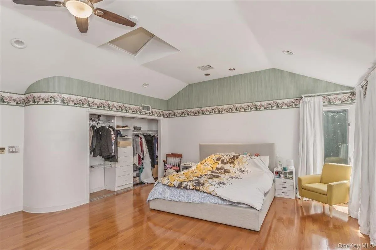 1 Brothers Court, Huntington, NY, 2 Bedrooms Bedrooms, 5 Rooms Rooms,1 BathroomBathrooms,Residential Lease,For Rent,Brothers,0,1014163 1 Brothers Court, Huntington, NY, 2 Bedrooms Bedrooms, 5 Rooms Rooms,1 BathroomBathrooms,Residential Lease,For Rent,Brothers,0,1014163