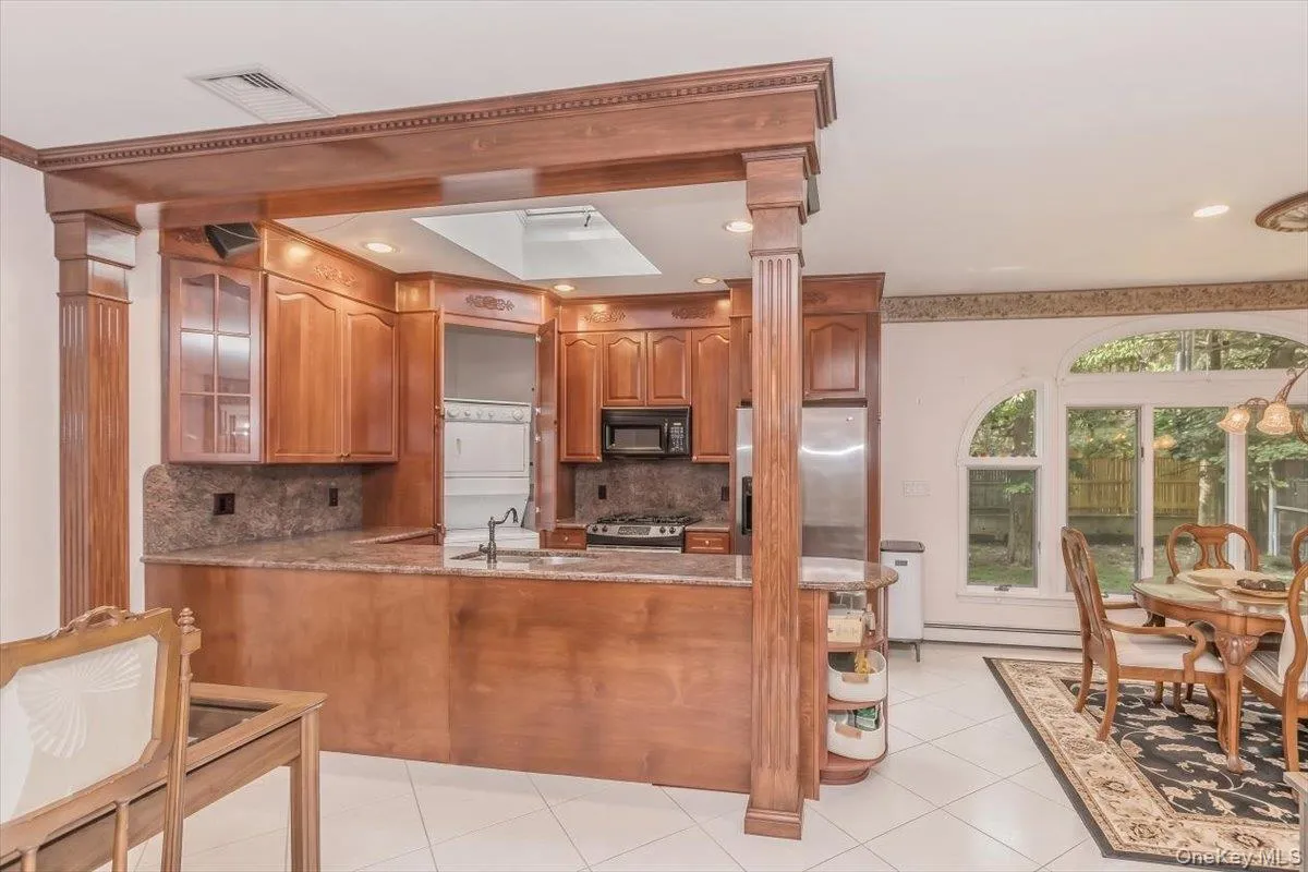 1 Brothers Court, Huntington, NY, 2 Bedrooms Bedrooms, 5 Rooms Rooms,1 BathroomBathrooms,Residential Lease,For Rent,Brothers,0,1014163 1 Brothers Court, Huntington, NY, 2 Bedrooms Bedrooms, 5 Rooms Rooms,1 BathroomBathrooms,Residential Lease,For Rent,Brothers,0,1014163
