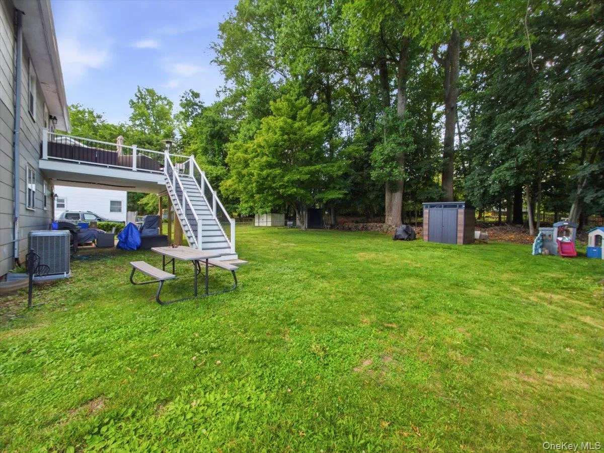 784 Brookridge Drive, Clarkstown, NY, 3 Bedrooms Bedrooms, 6 Rooms Rooms,1 BathroomBathrooms,Residential Lease,For Rent,Brookridge,0,1014164 784 Brookridge Drive, Clarkstown, NY, 3 Bedrooms Bedrooms, 6 Rooms Rooms,1 BathroomBathrooms,Residential Lease,For Rent,Brookridge,0,1014164