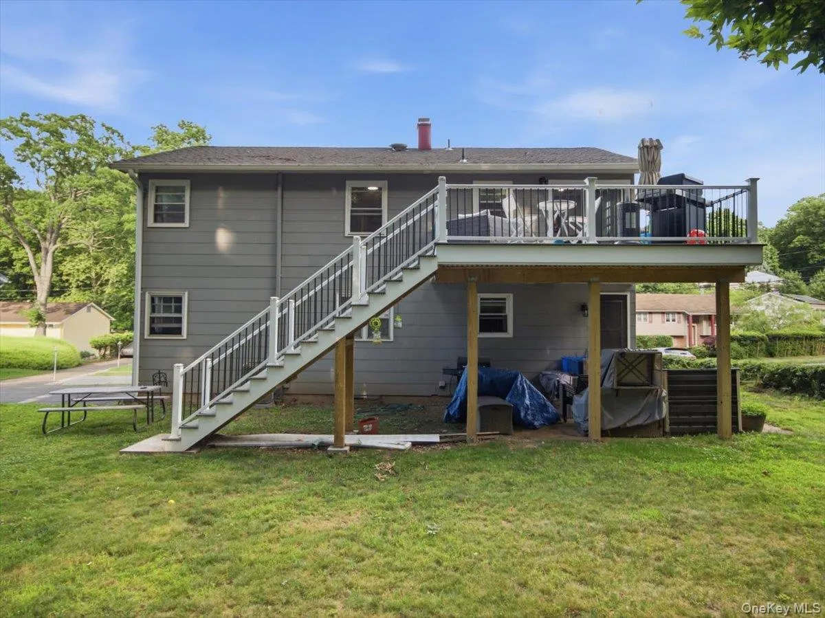 784 Brookridge Drive, Clarkstown, NY, 3 Bedrooms Bedrooms, 6 Rooms Rooms,1 BathroomBathrooms,Residential Lease,For Rent,Brookridge,0,1014164 784 Brookridge Drive, Clarkstown, NY, 3 Bedrooms Bedrooms, 6 Rooms Rooms,1 BathroomBathrooms,Residential Lease,For Rent,Brookridge,0,1014164
